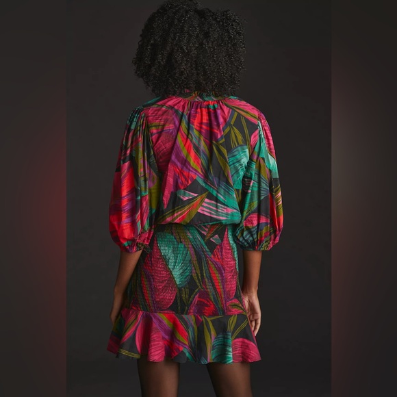 FARM Rio Smocked Puff-Sleeve Dress in midnight leaves - Picture 2 of 5